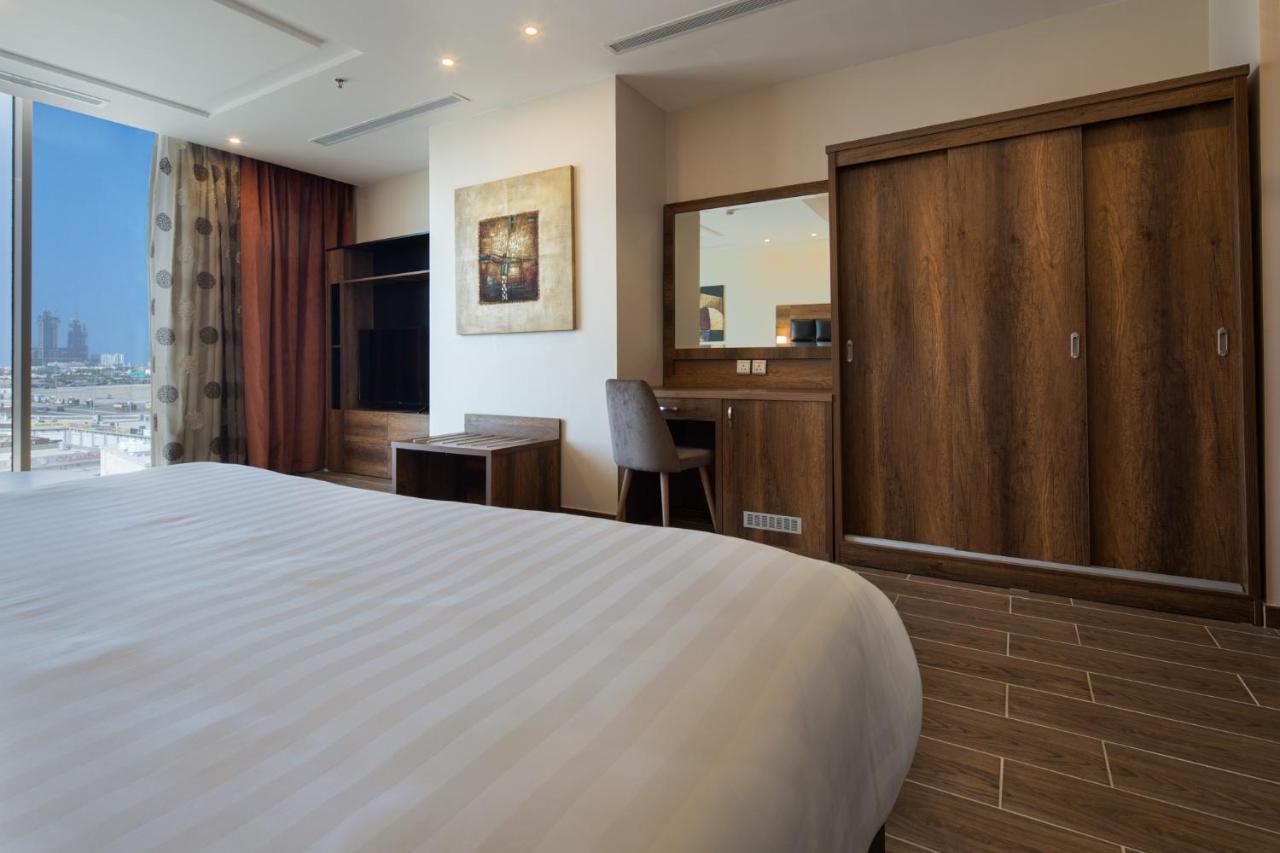 Mirada Purple - Zahra Aparthotel Jeddah Bagian luar foto