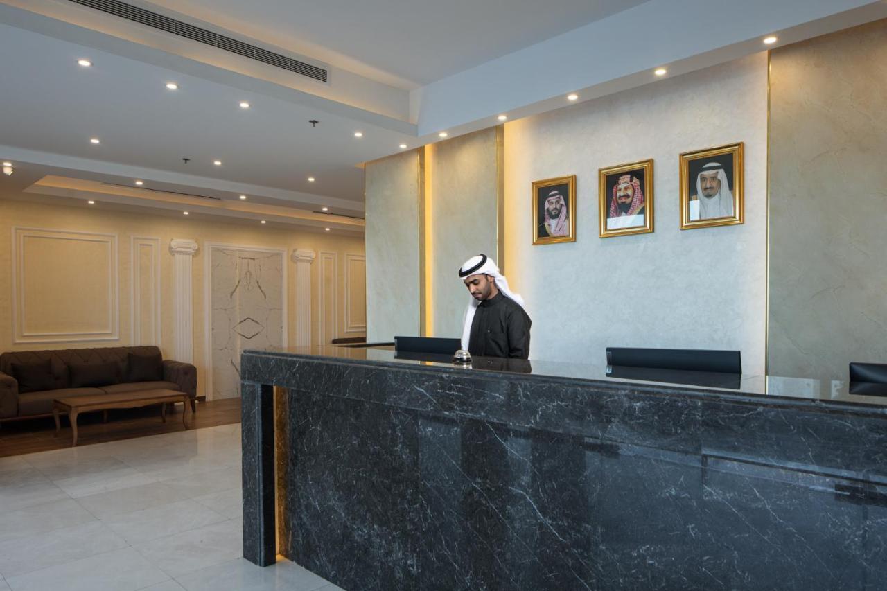 Mirada Purple - Zahra Aparthotel Jeddah Bagian luar foto
