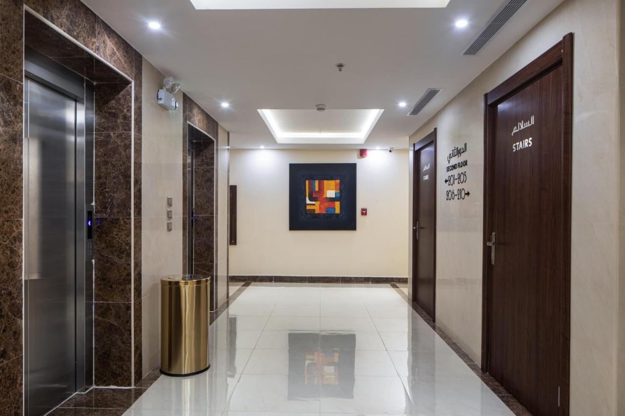 Mirada Purple - Zahra Aparthotel Jeddah Bagian luar foto